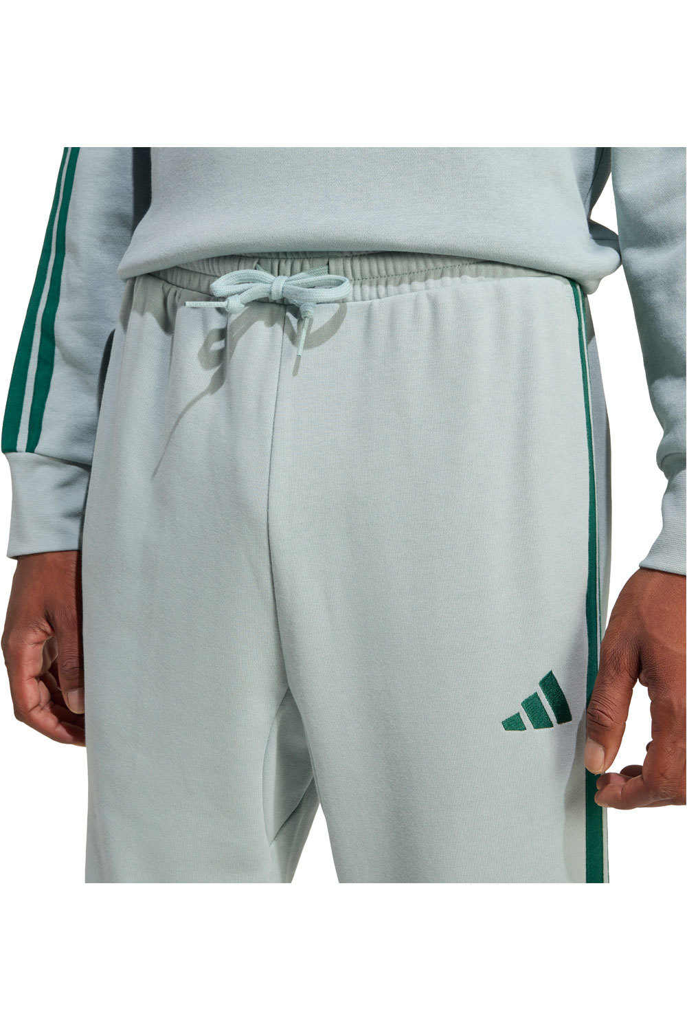 adidas pantalón hombre ESSENTIALS THREE STRIPES FRENCH vista detalle