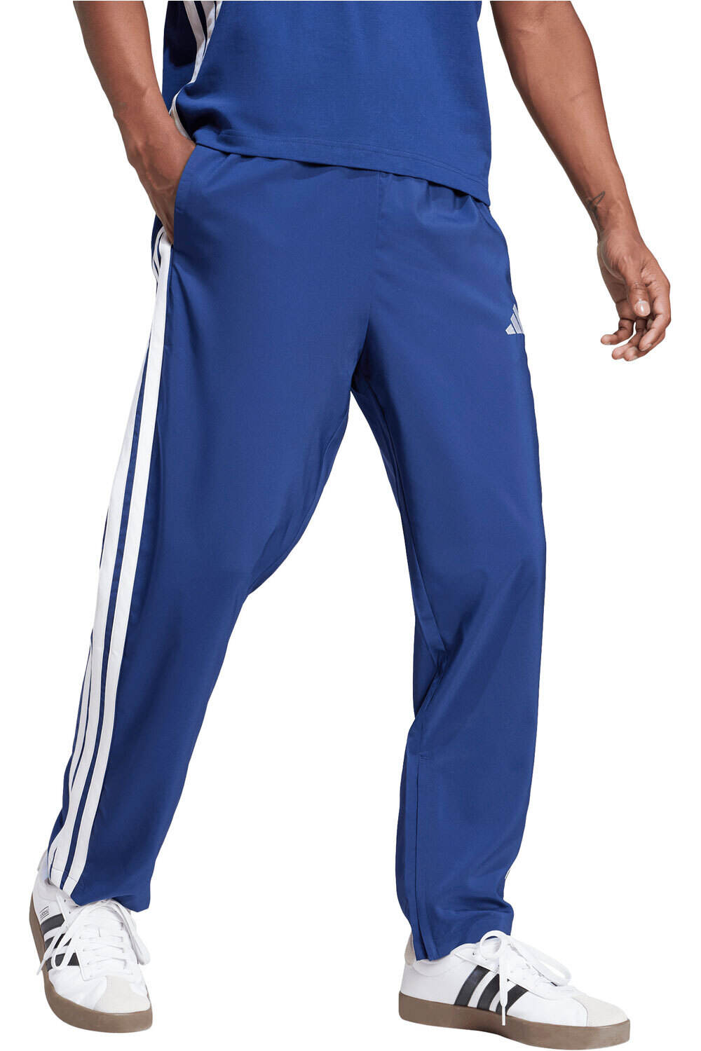 adidas pantalón hombre ESSENTIALS THREE STRIPES vista detalle