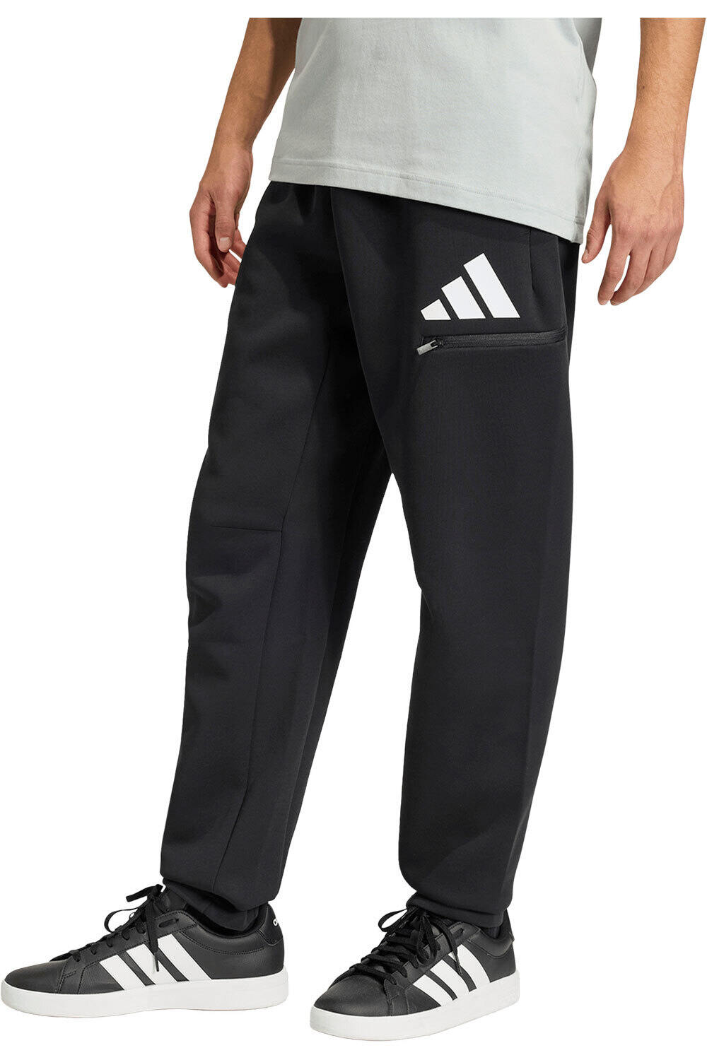 adidas pantalón hombre FUTURE ICONS 3 STRIPES vista frontal