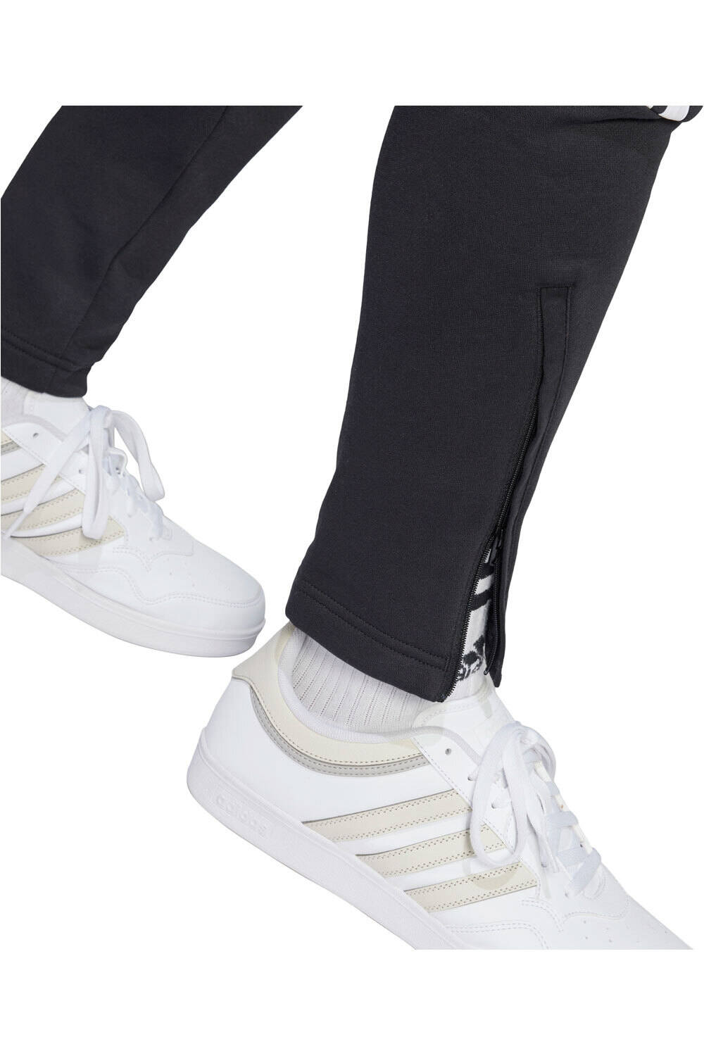 adidas pantalón hombre HOUSE OF TIRO 03