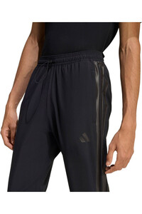 adidas pantalón hombre HOUSE OF TIRO vista detalle