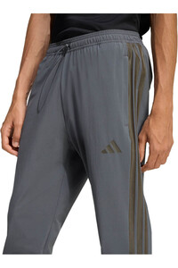 adidas pantalón hombre HOUSE OF TIRO vista detalle