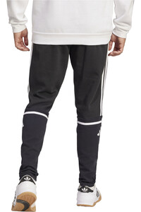 adidas pantalón hombre SQ25 SW PNT vista trasera