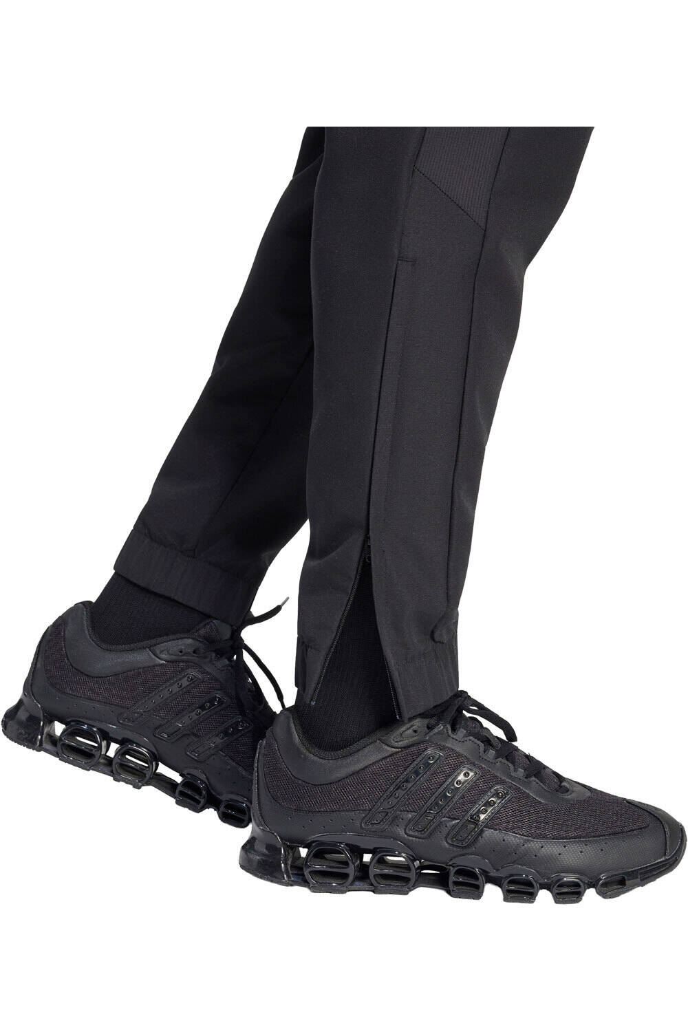 adidas pantalón hombre TCNICO TIRO 26 ESSENTIALS 03