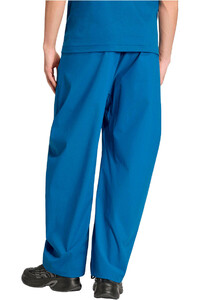 adidas pantalón hombre TCNICO Z.N.E. DE ADIDAS vista trasera