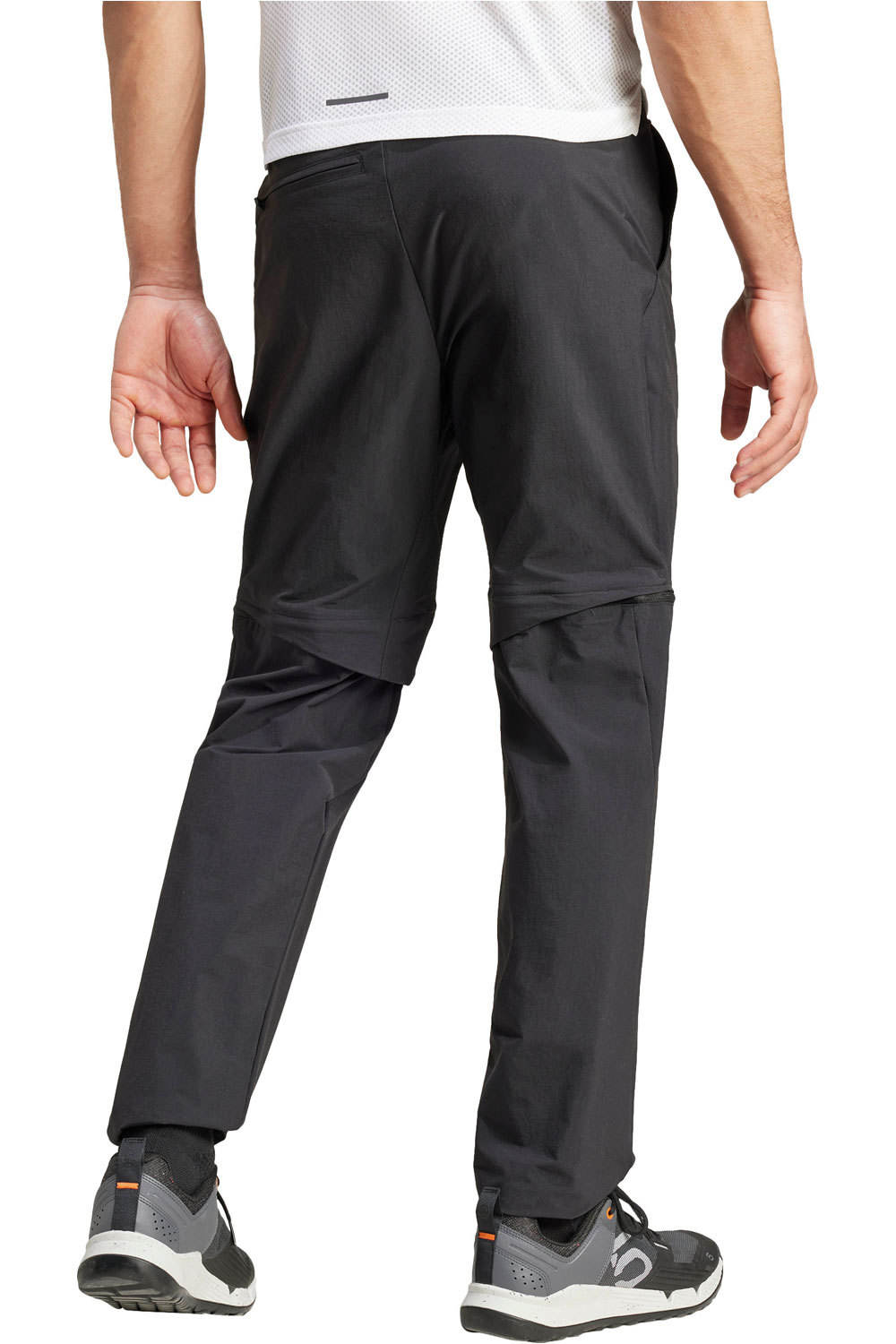 adidas pantalón montaña hombre MT ZIP OFF P vista trasera