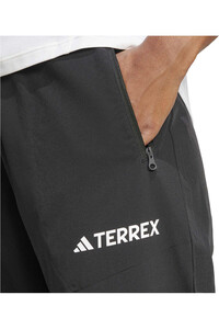 adidas pantalón montaña mujer W MT ESS PANTS 03