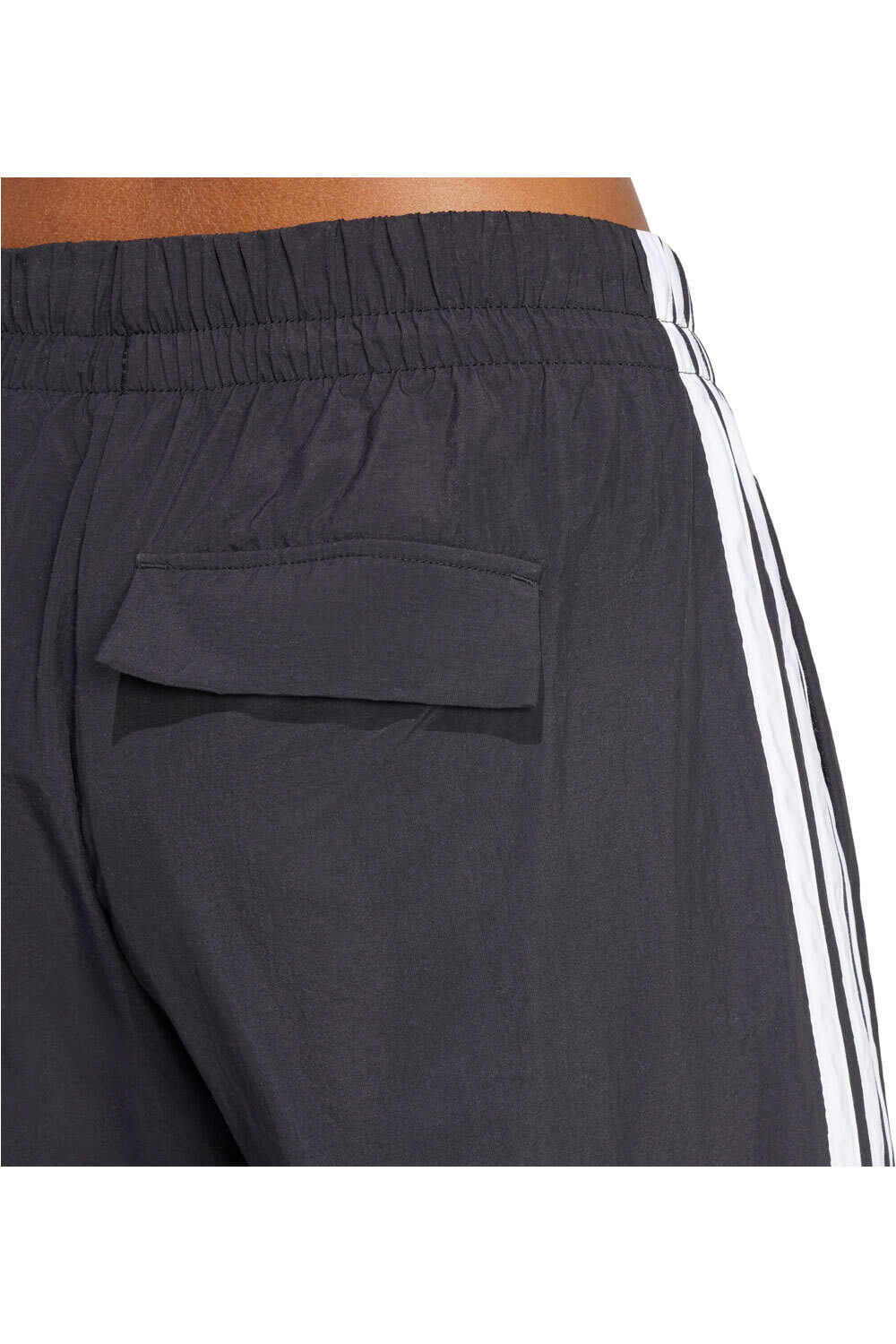 adidas pantalón mujer ESSENTIALS 3-STRIPES WOVEN PARACHUTE 03