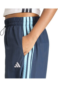adidas pantalón mujer ESSENTIALS 3-STRIPES WOVEN PARACHUTE vista detalle