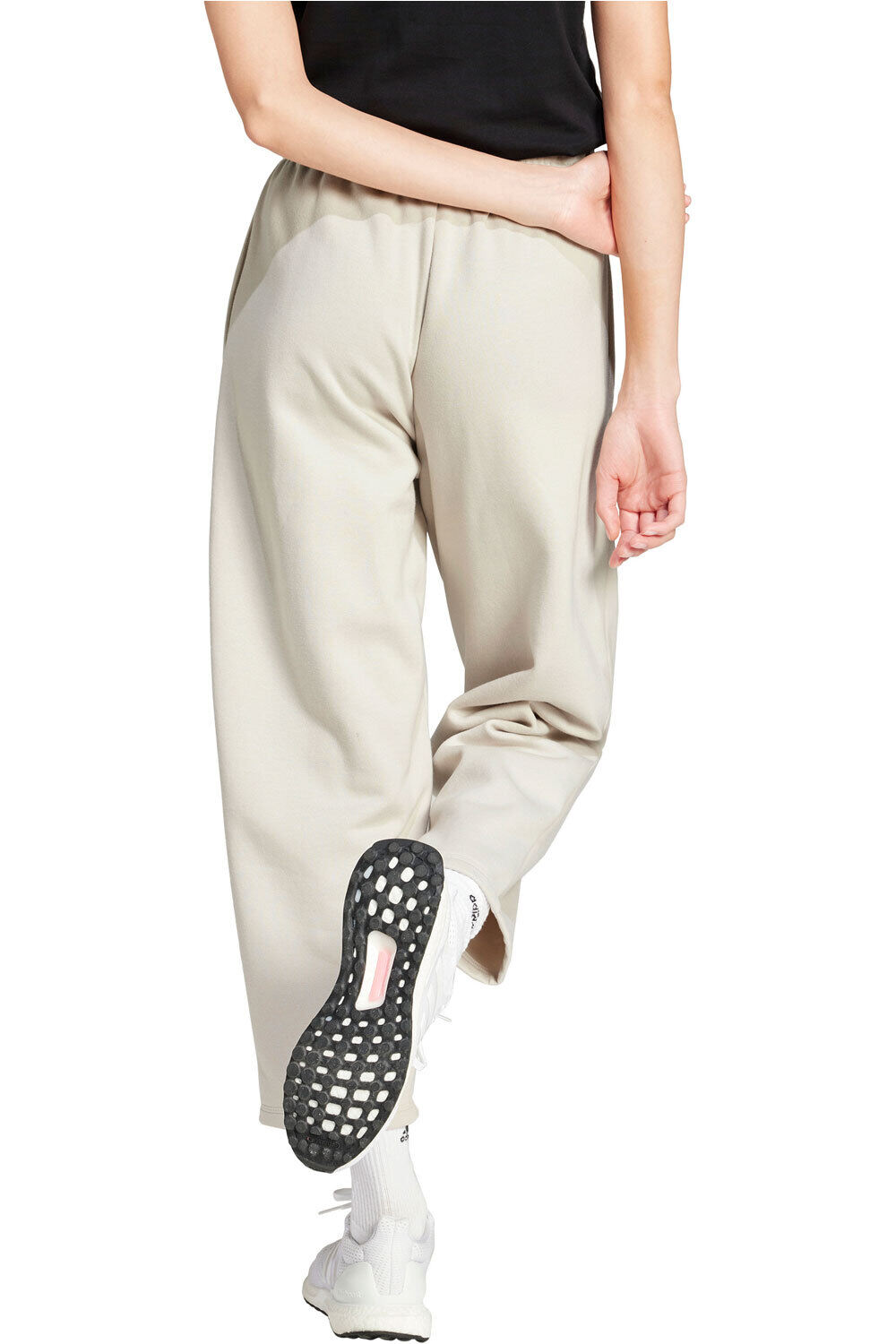 adidas pantalón mujer ESSENTIALS CONTEMPORARY LOGO vista trasera