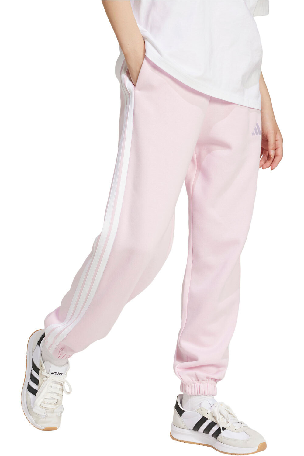 adidas pantalón mujer ESSENTIALS FLEECE LOOSE-FIT 3 BANDAS vista detalle