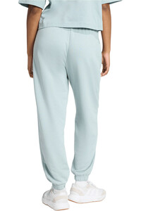 adidas pantalón mujer ESSENTIALS SMALL LOGO CUFFED vista trasera
