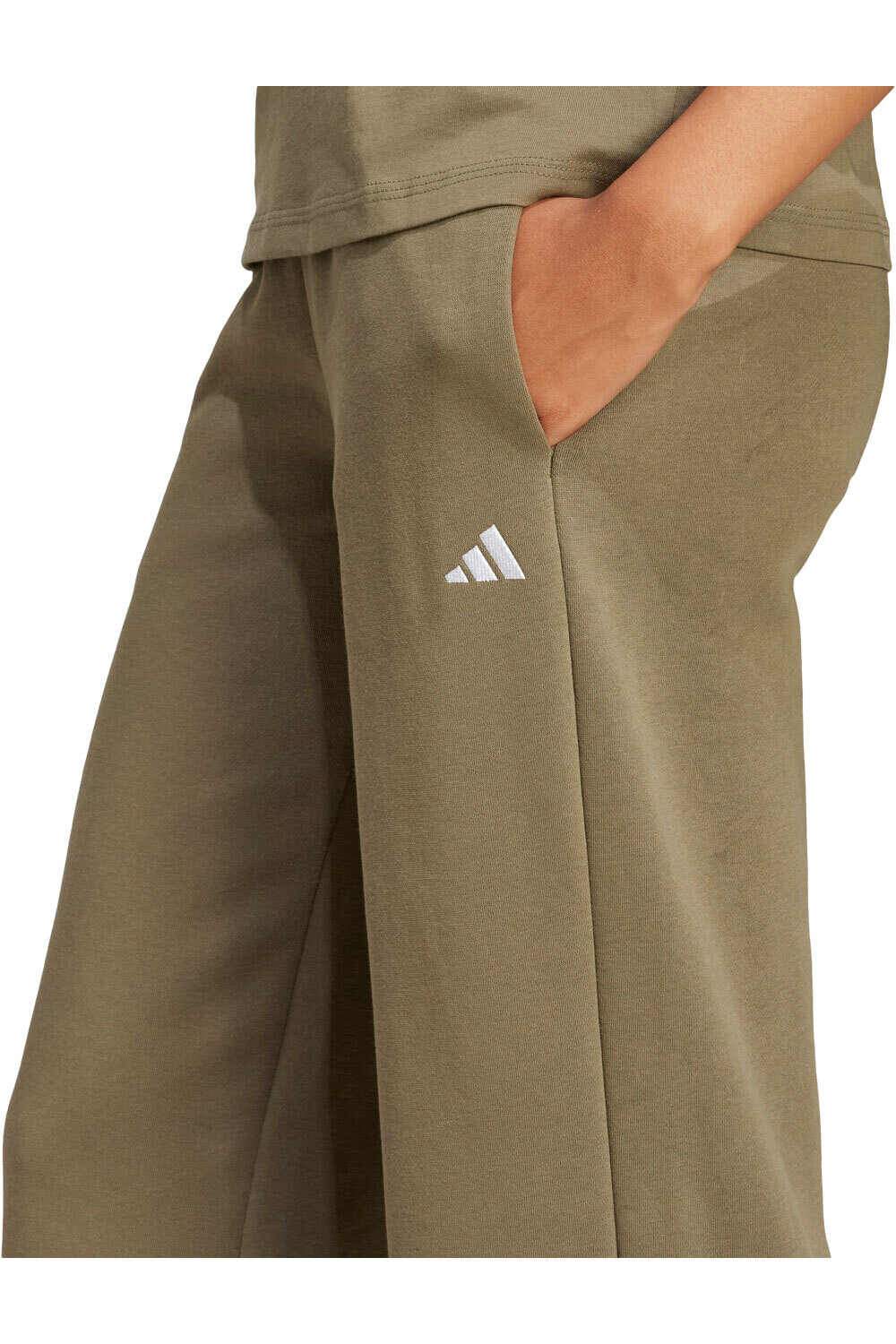 adidas pantalón mujer ESSENTIALS SMALL LOGO FEEL COZY 03