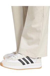 adidas pantalón mujer ESSENTIALS SMALL LOGO vista detalle