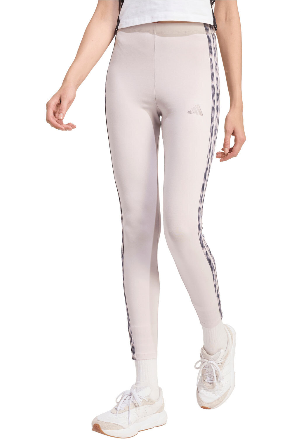 adidas pantalón mujer LEOPARDO SEASONAL ESSENTIALS 3S vista frontal