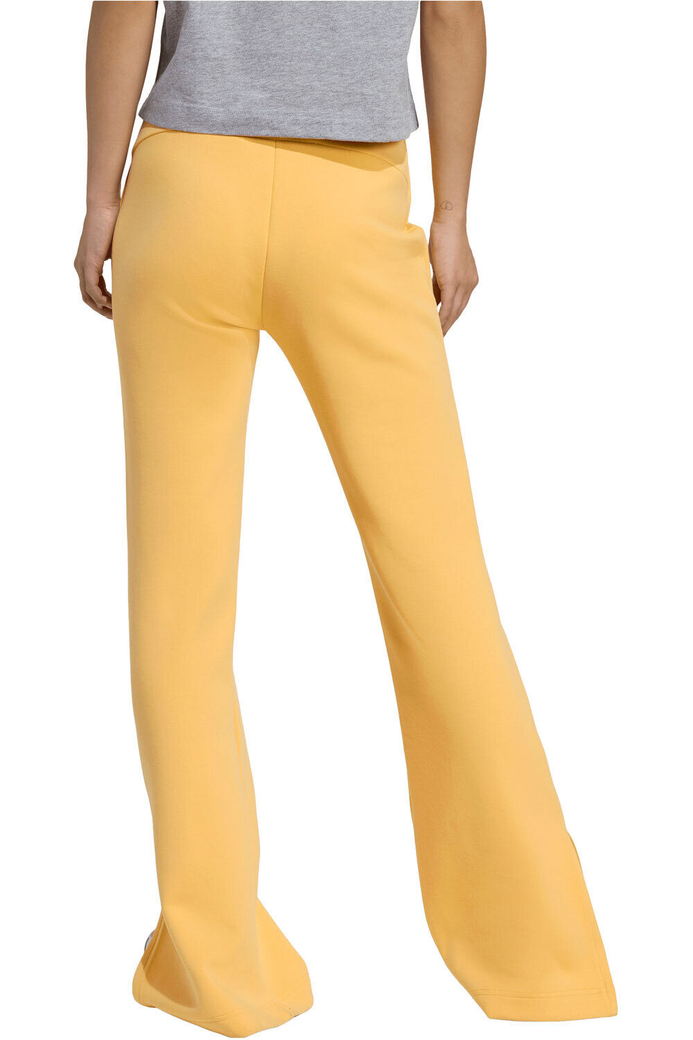 adidas pantalón mujer SOFT LUX FLARED vista trasera