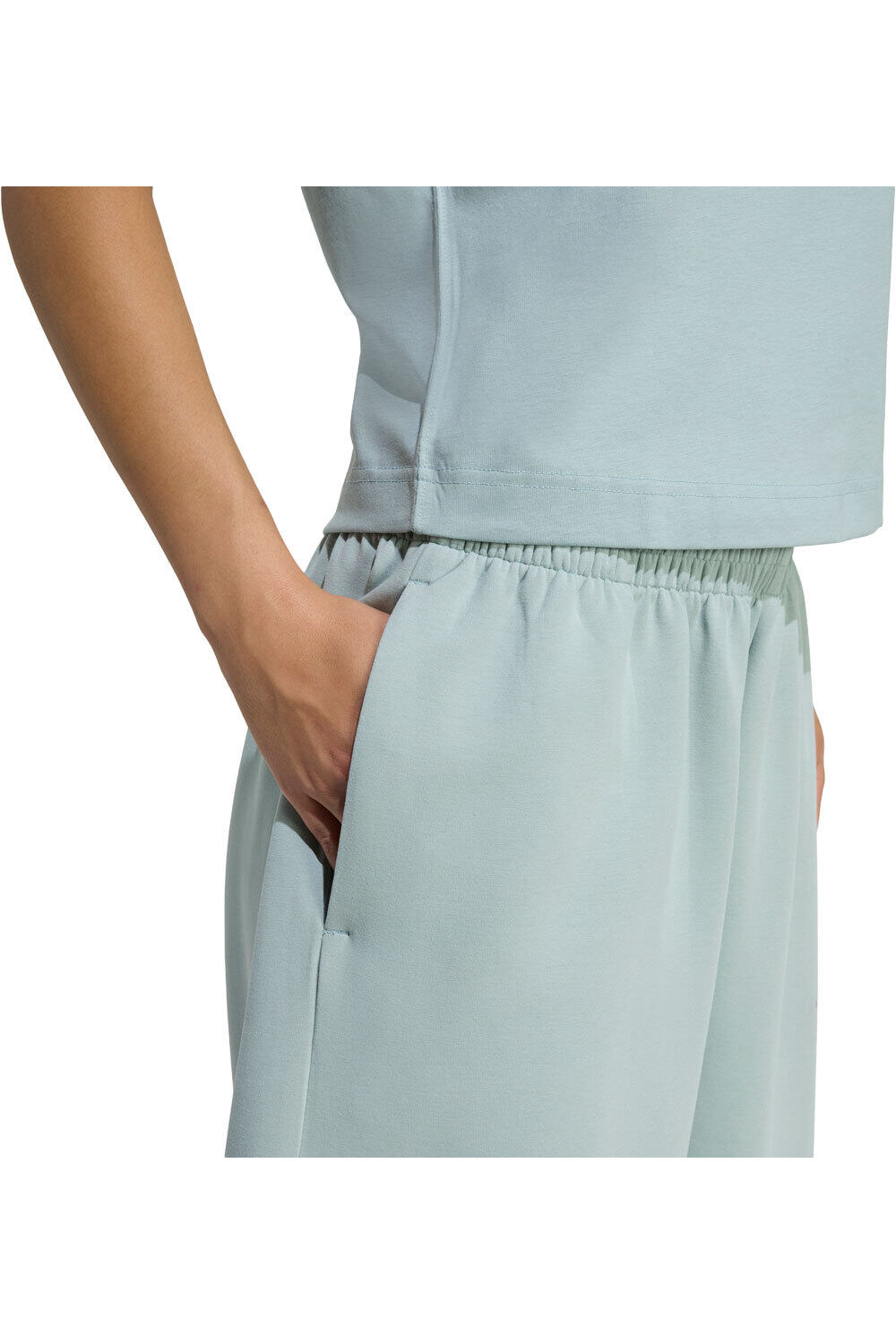 adidas pantalón mujer SOFT LUX LOOSE 03