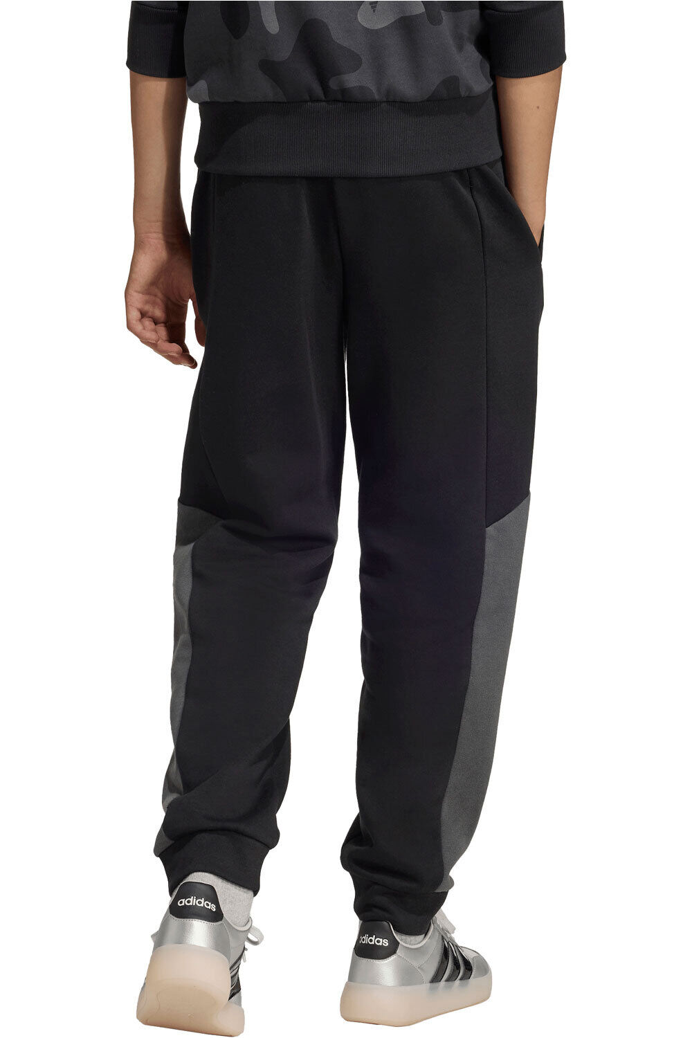 adidas pantalón niño BLOQUES DE COLORES vista trasera