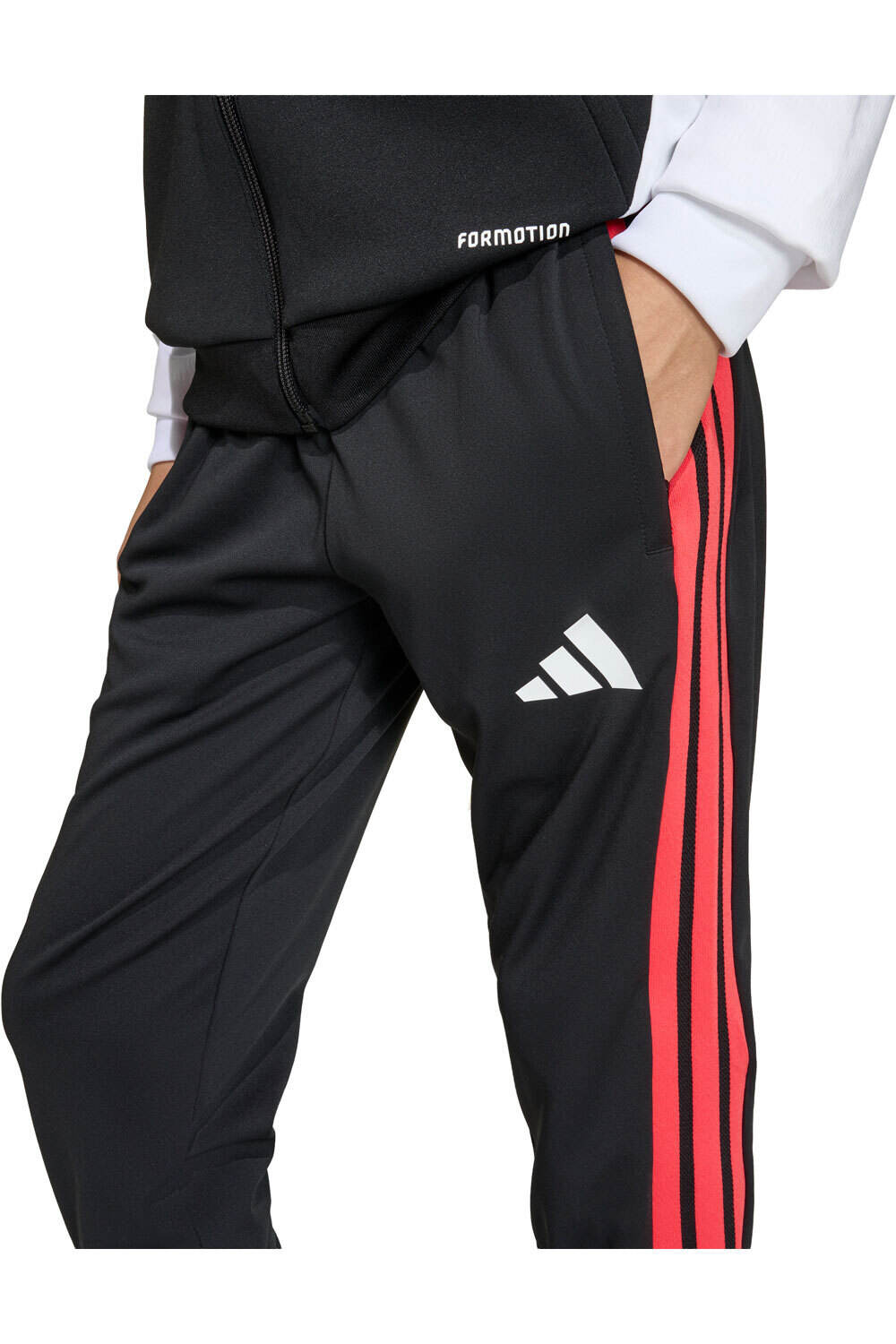 adidas pantalón niño ENTRENAMIENTO TIRO 26 COMPETITION vista detalle