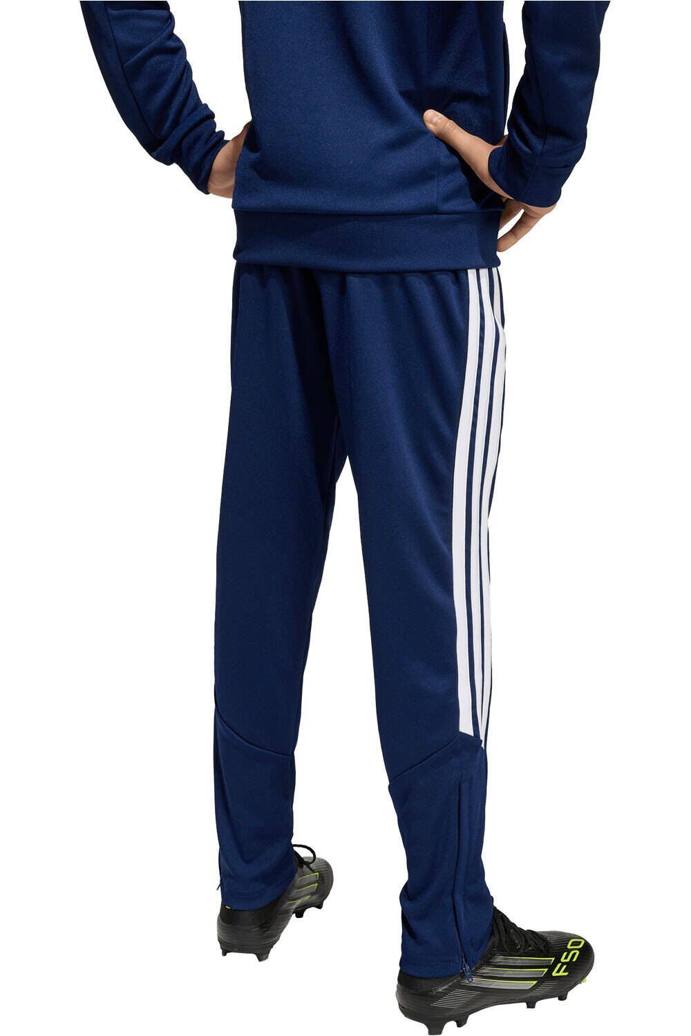 adidas pantalón niño ENTRENAMIENTO TIRO26 LEAGUE REGULAR vista trasera