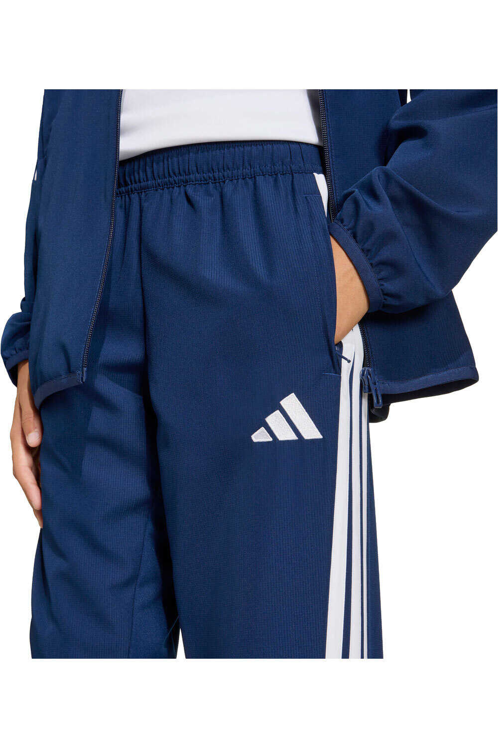 adidas pantalón niño PRESENTACIN TIRO26 LEAGUE vista detalle