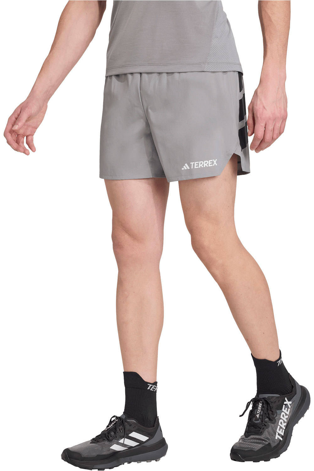 adidas pantalón running hombre XPR SHORTS 5 vista frontal