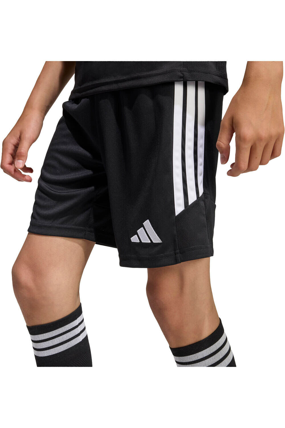 adidas pantalones cortos futbol niño TIRO26 LEAGUE SHORT vista detalle