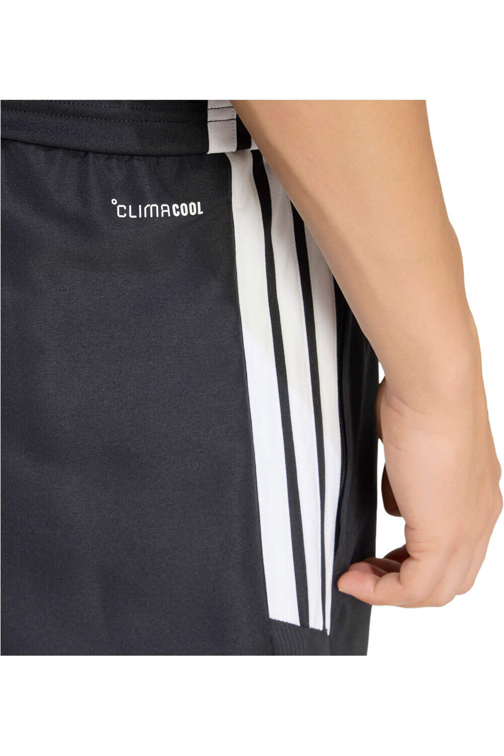 adidas pantalones cortos futbol TECNICO TIRO�26 ESSENTIALS SHORT 03