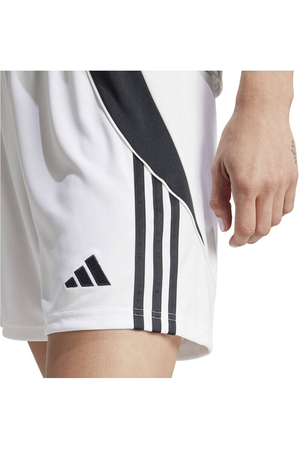 adidas pantalones cortos futbol TIRO24 SHO W vista detalle