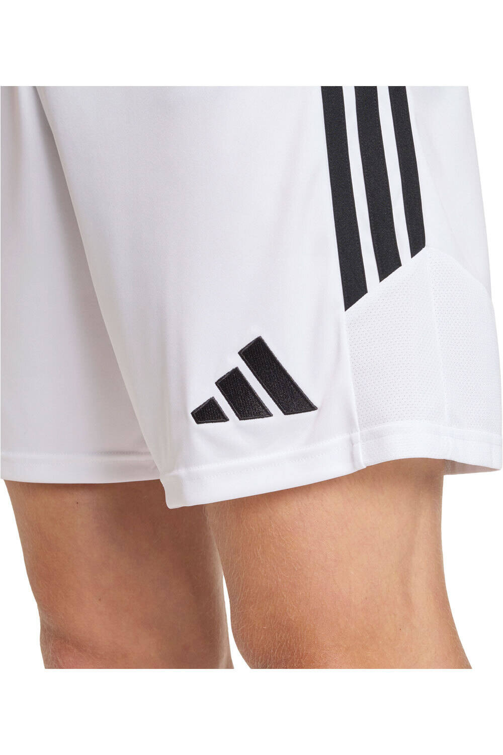 adidas pantalones cortos futbol TIRO26 LEAGUE SHORT vista detalle