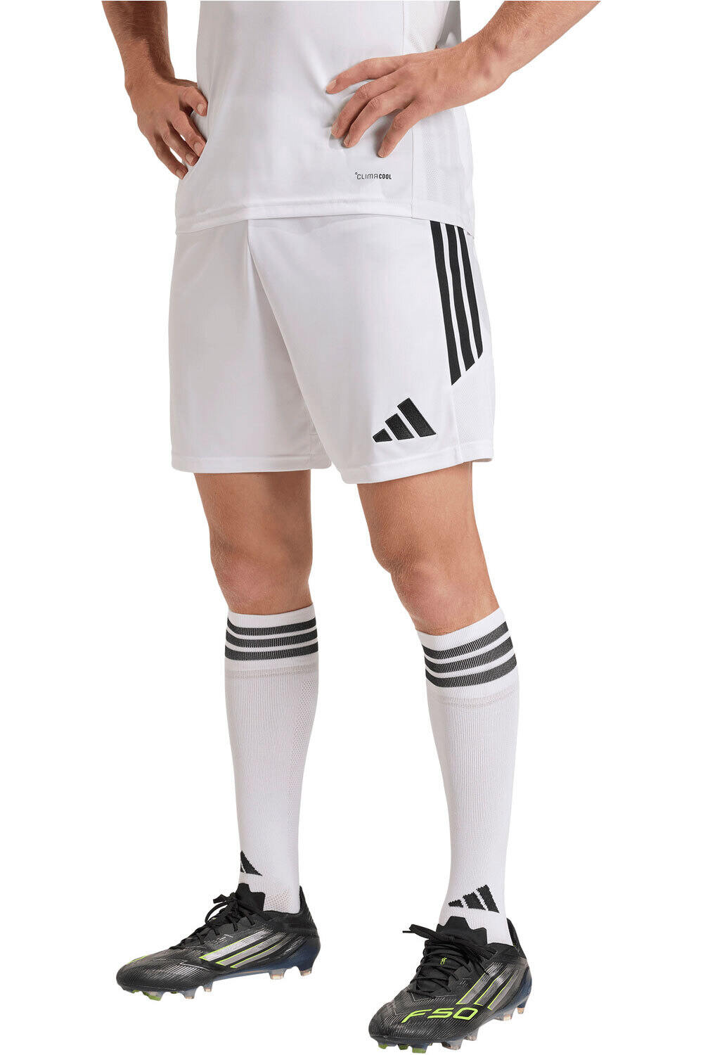 adidas pantalones cortos futbol TIRO26 LEAGUE SHORT vista frontal