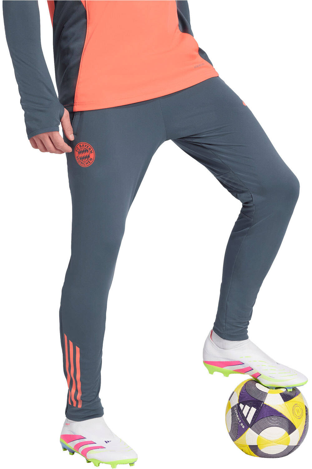 adidas pantalones futbol FC BAYERN TIRO25 COMPETITION PANTS vista detalle