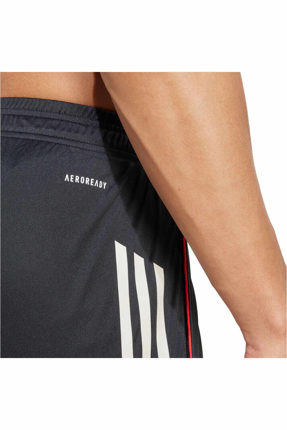 adidas pantalones fútbol oficiales BENFICA 26 TR SHO 04