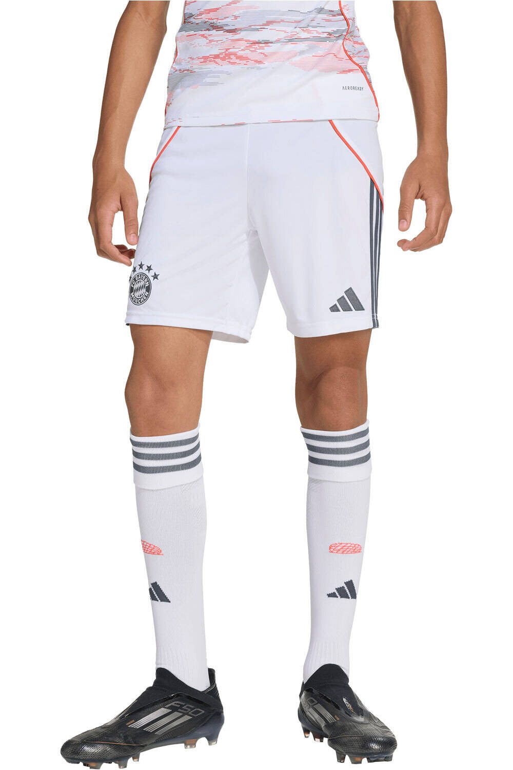 adidas pantalones fútbol oficiales niño B.MUNICH 26 A SHO Y vista frontal