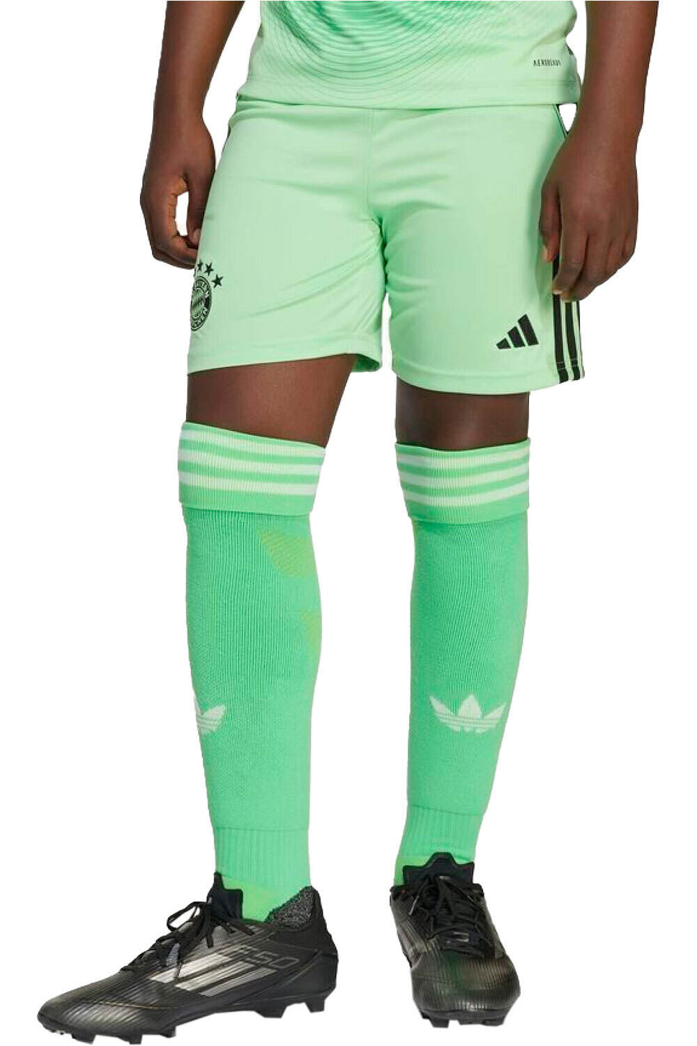 adidas pantalones fútbol oficiales niño B.MUNICH 26 GK SHO Y vista frontal