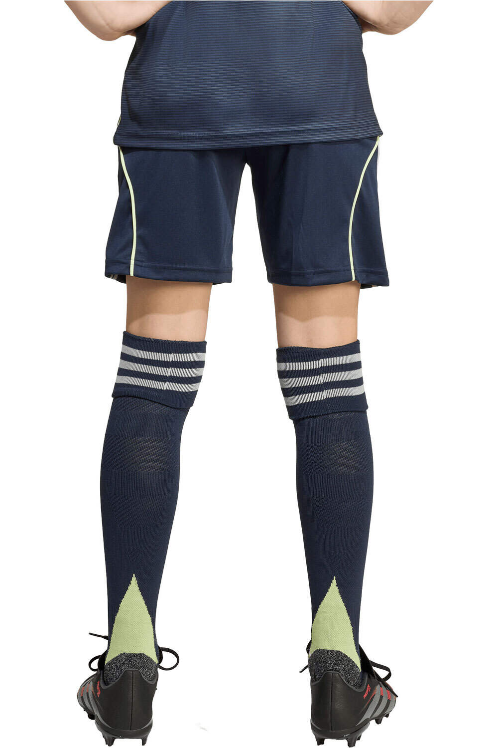 adidas pantalones fútbol oficiales niño R.MADRID 26 A SHO Y vista trasera