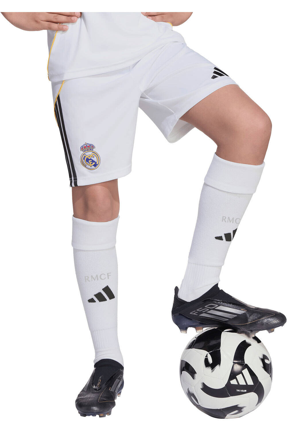 adidas pantalones fútbol oficiales niño R.MADRID 26 H SHO Y vista frontal