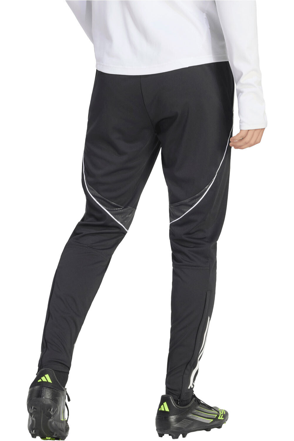 adidas pantalones futbol REAL MADRID AVENGERS 25/26 TIRO 25 vista trasera