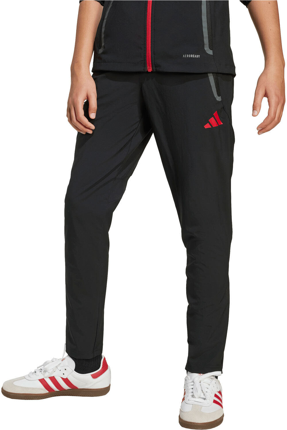 adidas pantalones largos futbol niño LIVERPOOL FC TIRO 26 COMPETITION VIS TECH TRAVEL vista frontal