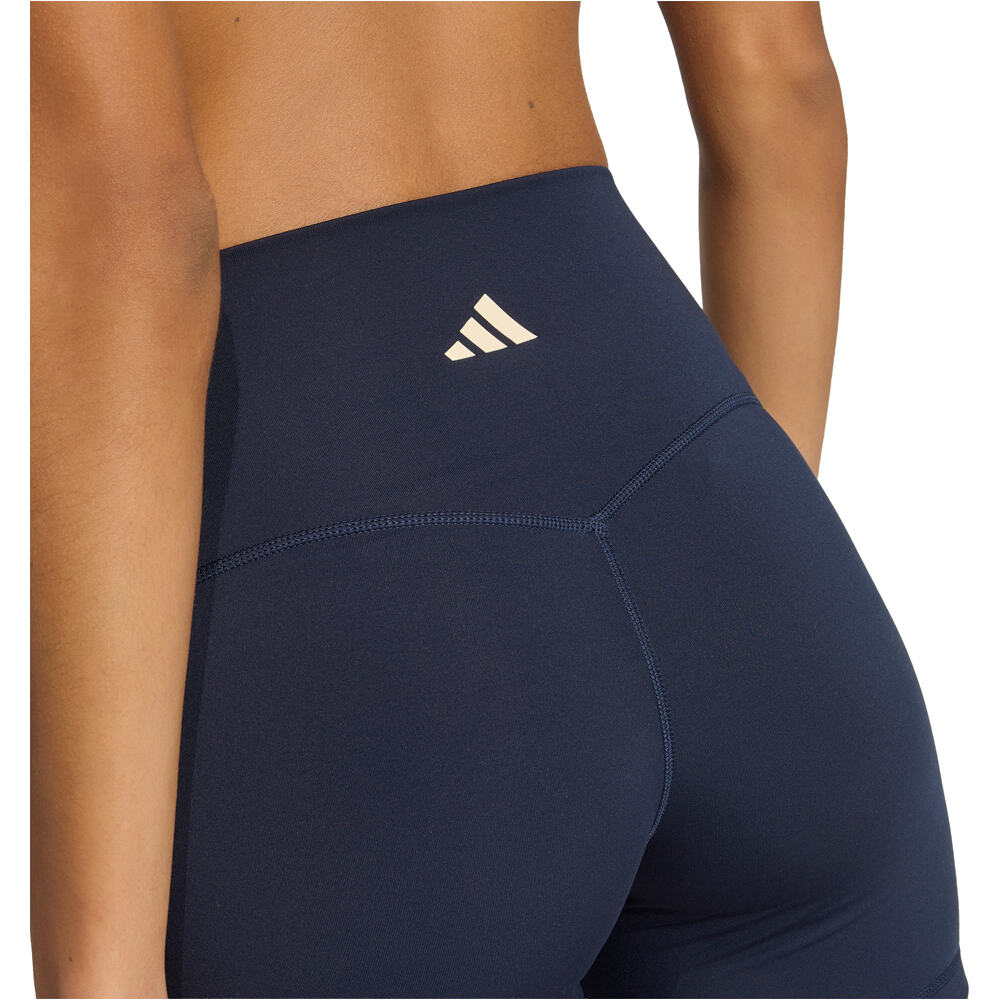 adidas pantalones y mallas cortas fitness mujer 3 STRIPES STUDIO ALL ME vista detalle