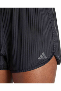 adidas pantalones y mallas cortas fitness mujer PACER RIB SHORT 03