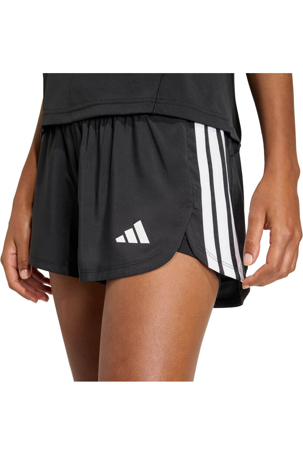 adidas pantalones y mallas cortas fitness mujer PACER WORKOUT WOVEN 2IN1 vista detalle