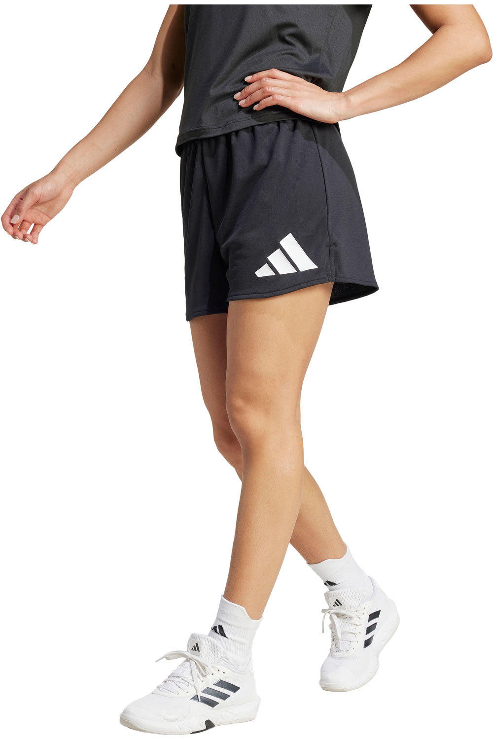 adidas pantalones y mallas cortas fitness mujer TR-ES BL SHORT vista frontal
