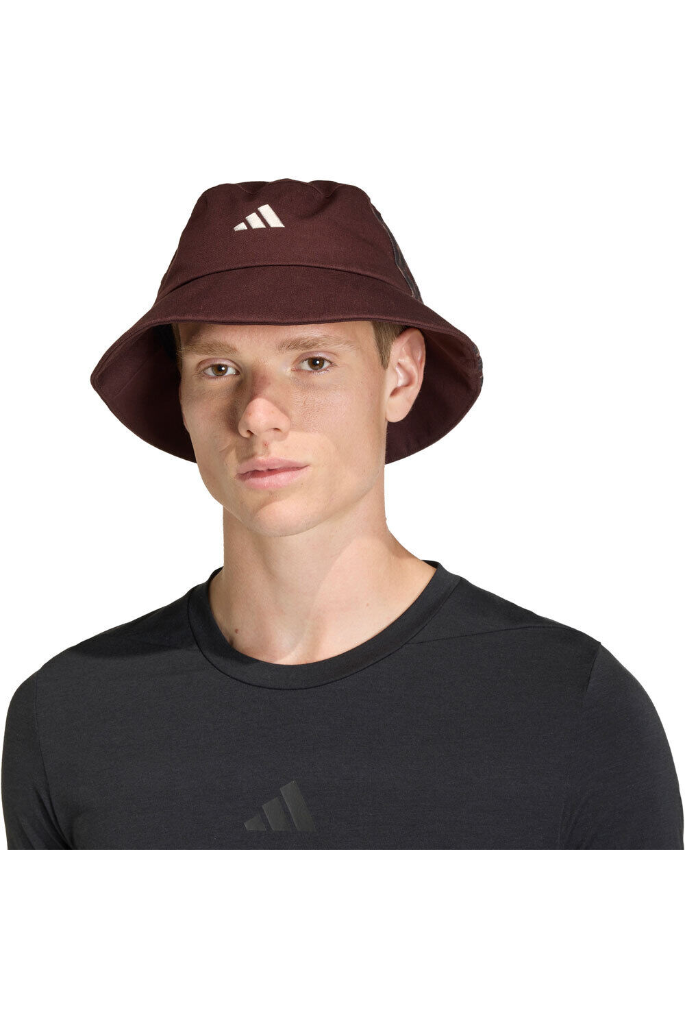 adidas sombrero ESTAMPADO SPORTSWEAR CLASSIC vista frontal