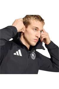 adidas sudadera entrenamiento fútbol CORTAVIENTOS ALEMANIA TIRO TRAVEL vista detalle