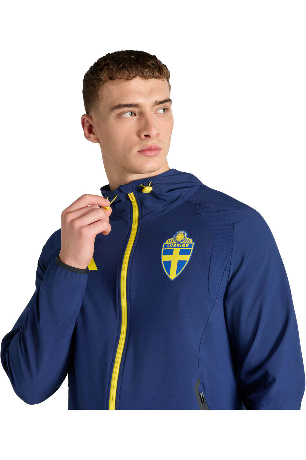 adidas sudadera entrenamiento fútbol CORTAVIENTOS SUECIA TIRO TECH vista detalle