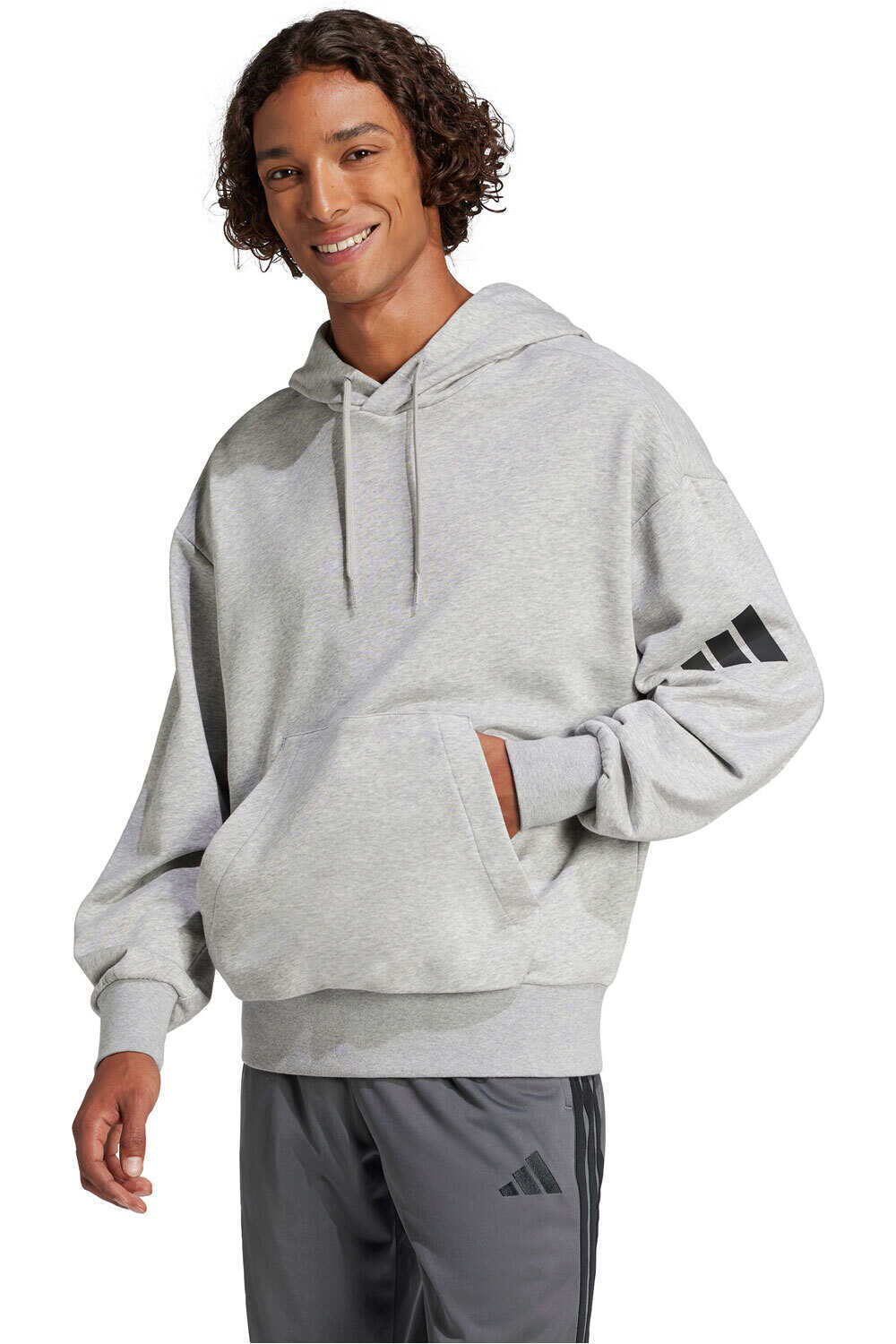 adidas sudadera hombre ESSENTIALS vista frontal