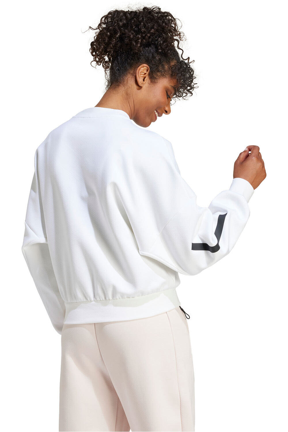 adidas sudadera mujer Z.N.E. SWEATSHIRT vista trasera