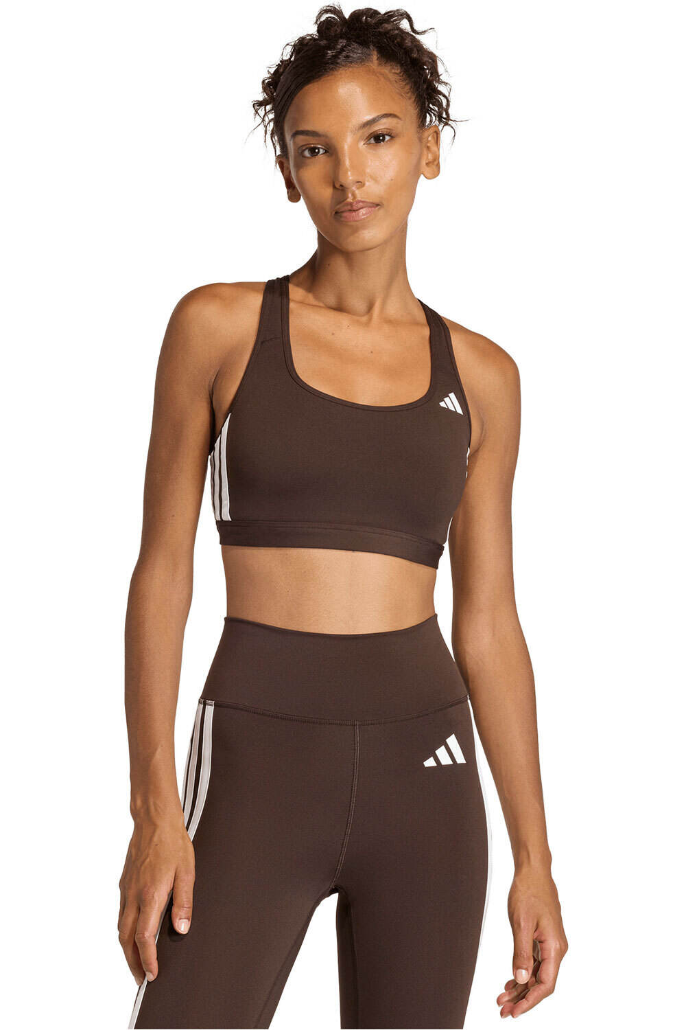 adidas sujetadores deportivos IMPACTO MEDIO OPTIME ESSENTIALS 3 STRIPES vista frontal