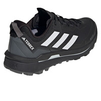 adidas zapatilla trekking hombre TERREX SKYCHASER TECH GTX vista trasera